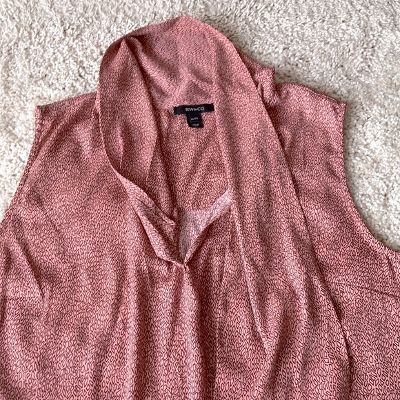 RW & Co | Sleeveless Blouse - Picture 7 of 9